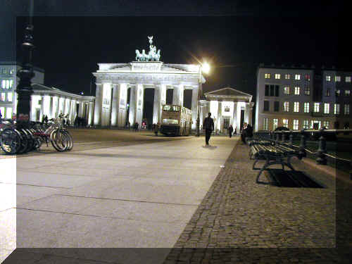 Berlin1104brandenb04.JPG (224266 Byte)